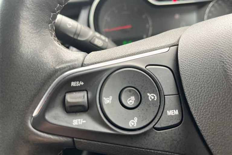 2022 Vauxhall Crossland 1.2 Turbo [130] Ultimate 5dr Auto HATCHBACK PETROL Automatic