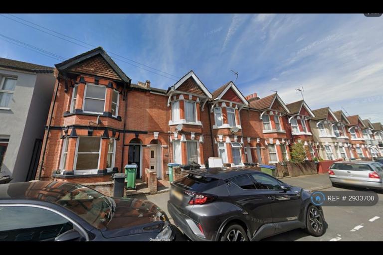 3 bedroom house in Francis Road, Watford, WD18 (3 bed) (#2933708)