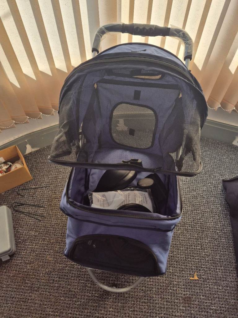 Pet stroller 