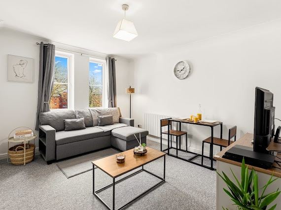 2 bed/Sleeps 5/Free Parking/Ps4/KingBed/Wifi