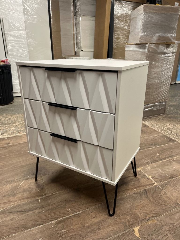 Brand new (Cancelled Order) - Diamond 3 Drawer Midi Chest - White Matt