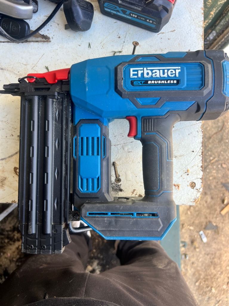 Erbauer 2nd Fix Nail Gun perfect 