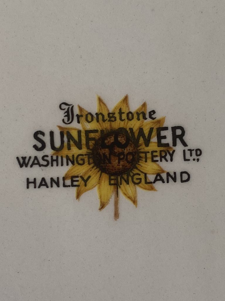 sunflower plates . Set of 2 