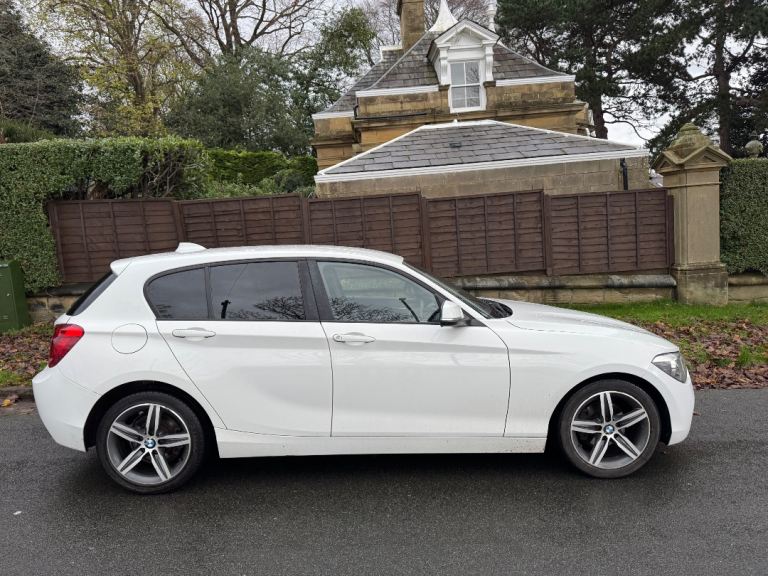 BMW 1 series 116d white 2012