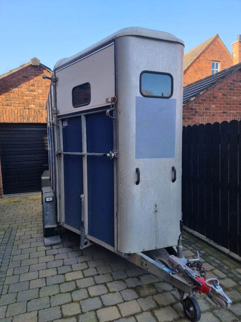 Blue Ifor Williams Horsebox