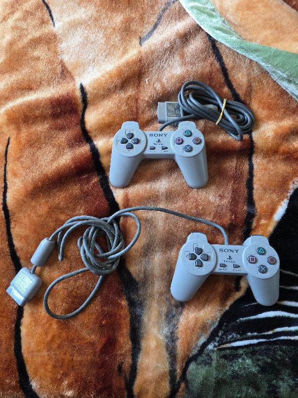 2 x PS1 sony controllers for sale / £7 pounds each or both for £12 pounds 