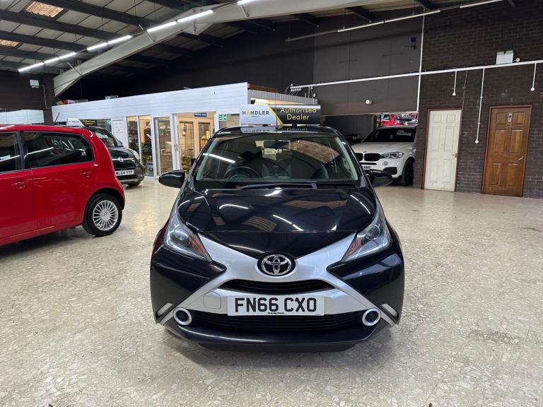2016 Toyota AYGO 1.0 VVT-i X-Play 5dr HATCHBACK Petrol Manual