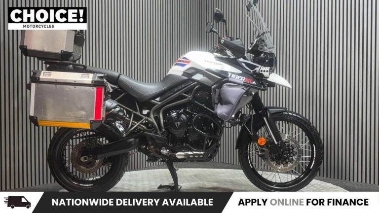 Triumph Tiger 2017 XCA Adventure bike 37K full metal luggage 800cc