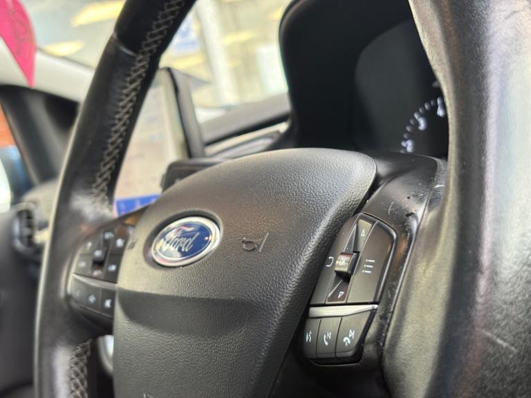 2020 Ford Fiesta 1.0 EcoBoost Hybrid mHEV 125 Vignale Edition 5dr + PANROOF / NAV / LEATHER  HATC...