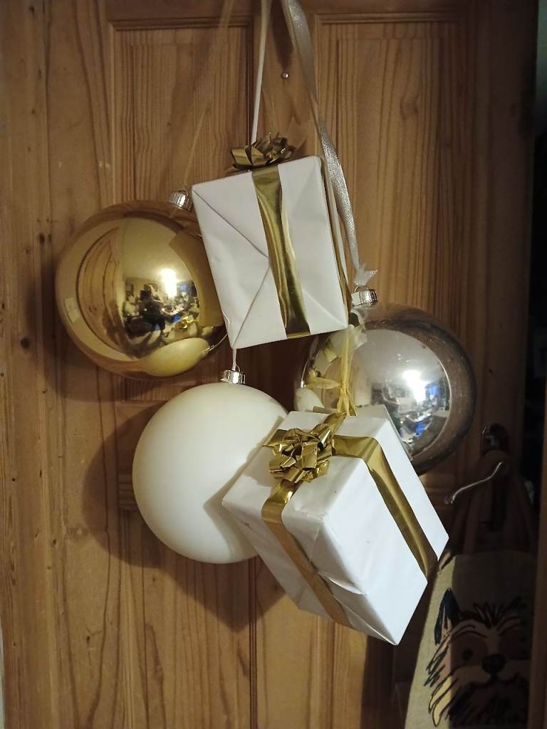 Christmas Bauble and Gift Decorations - Gold and White
