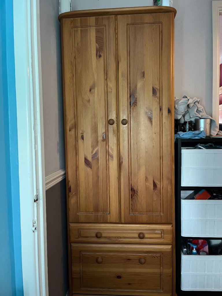 Bathroom cabinet