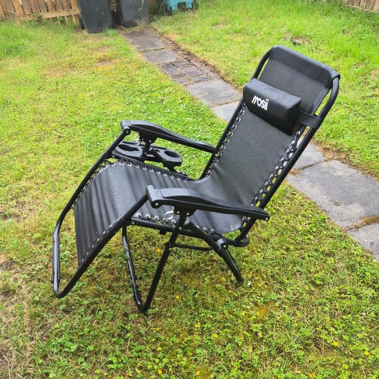 Zero Gravity Reclining Garden Chair with Cupholder - Black