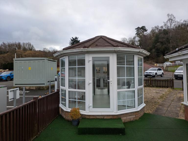 Ex showroom conservatory 