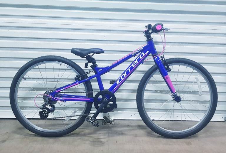 Carrera saruna 24 inch girls hybrid bike lightweight.