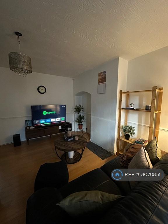 1 bedroom in Bainbridge Road, Dagenham, RM9 (#3070851)