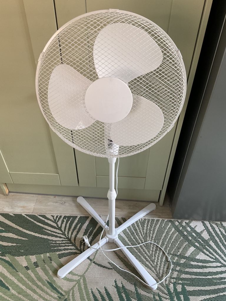 Floor Standing Oscillating Tower Fan