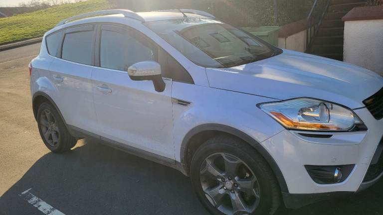 Ford KUGA 2.0 diesel very good condition quick sale 1500 ono 