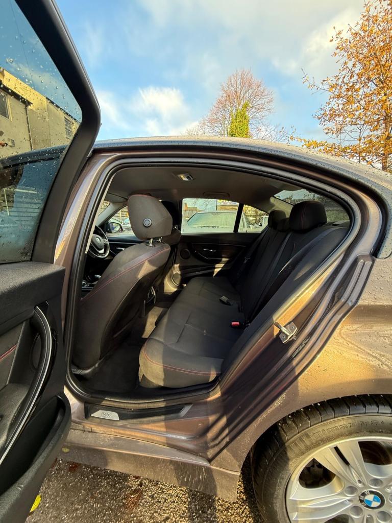 2014 BMW 3 Series 2.0 318d Sport Euro 5 (s/s) 4dr SALOON Diesel Manual