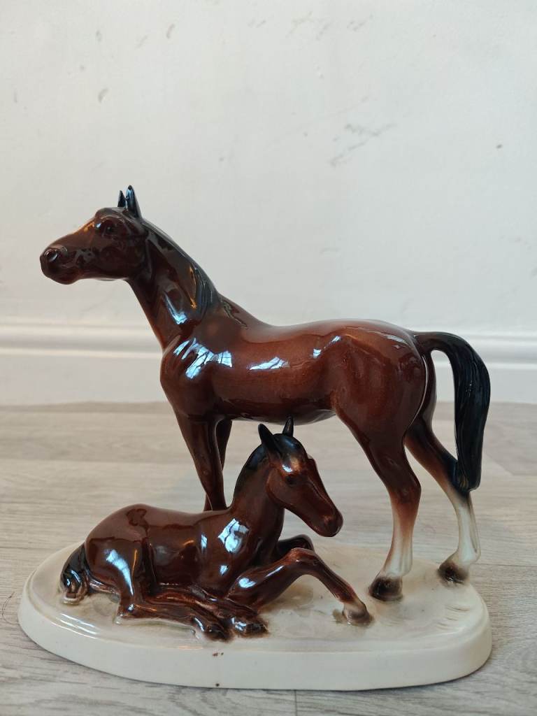 Pristine Hertwig & Co. Porcelain Horse & Foal Figurine, GDR Germany, Model 789