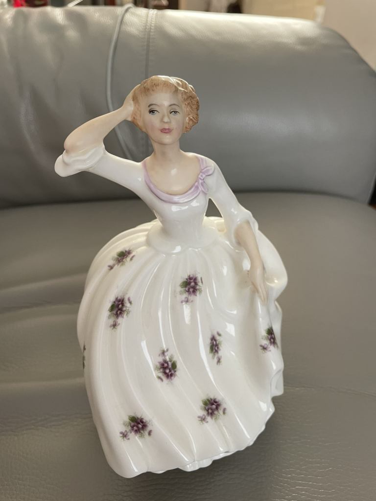 ROYAL DOULTON FIGURINE REDUCED