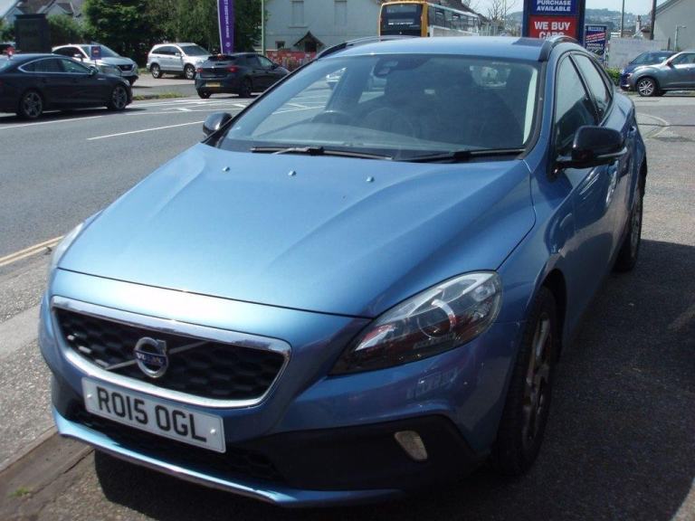 2015 15 VOLVO V40 CROSS COUNTRY 2.0 D2 LUX NAV HATCHBACK 5DR DIESEL AUTO EURO 6
