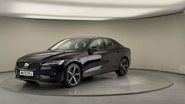 2023 Volvo S60 Plus Dark B5 (250 hp) Saloon Petrol/Electric Hybrid Automatic