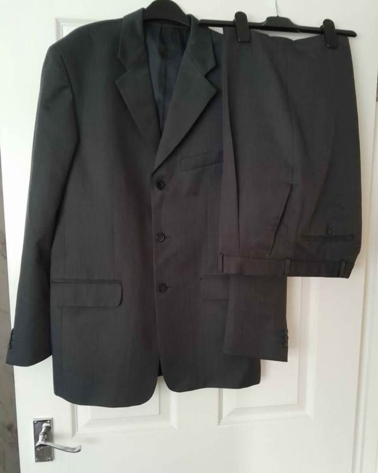 Mens Zantos 2 Piece Grey Suit Jacket Chest 38 & Trousers W32 L29