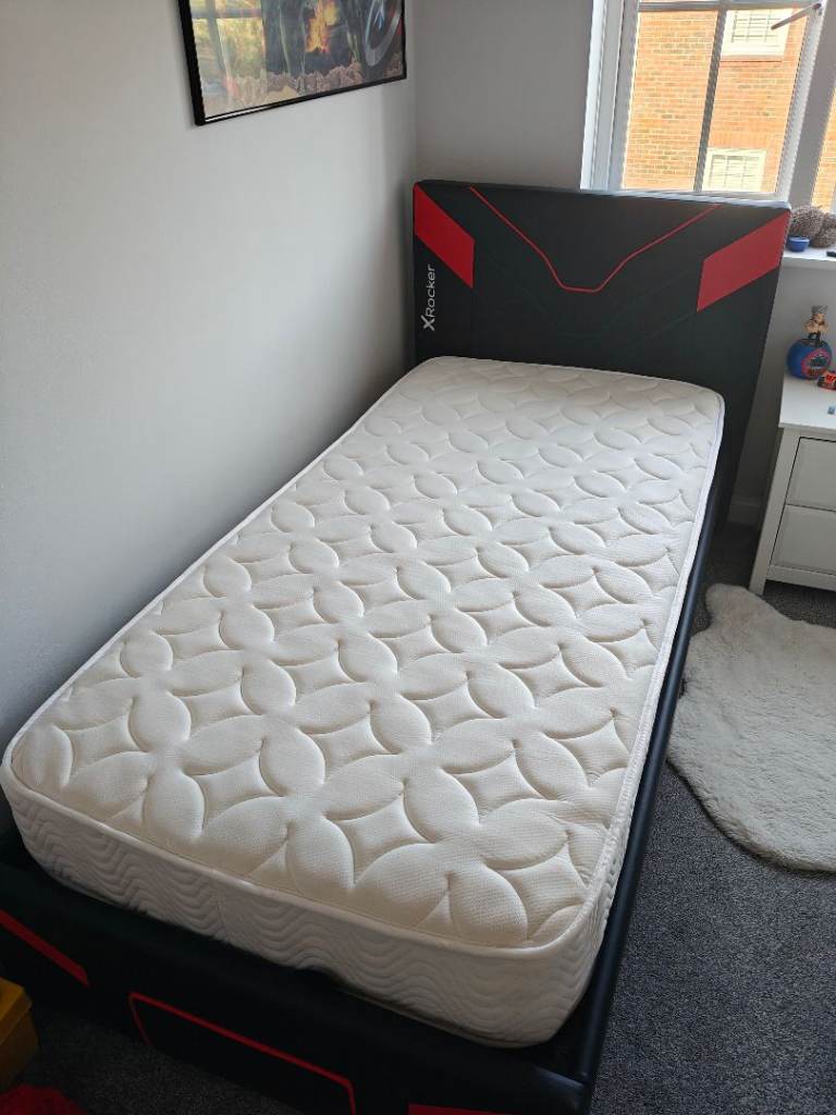 X Rocker Ottoman bedframe 