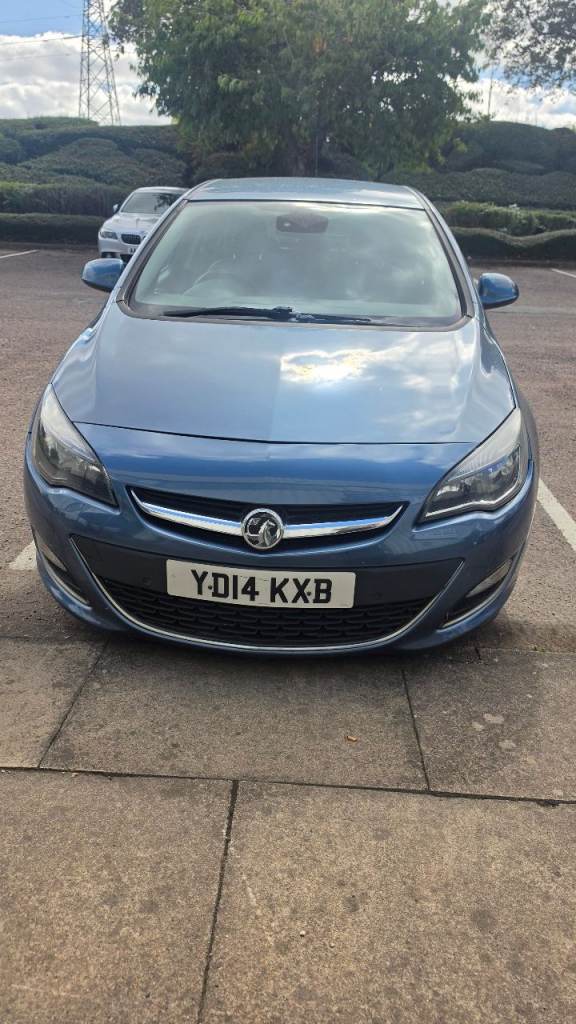 Vauxhall, ASTRA, Hatchback, 2014, Manual, 1956 (cc), 5 doors