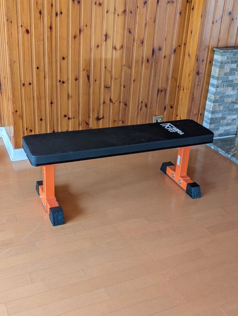 MIRAFIT M2 flat weight bench – hardly used