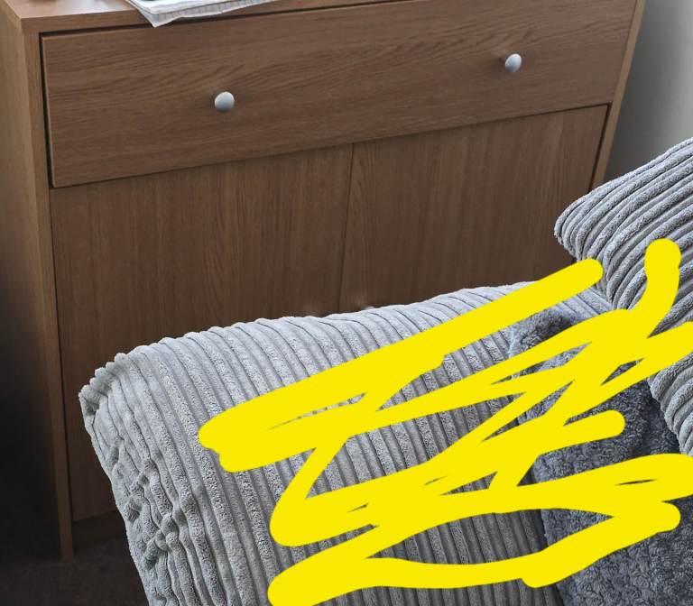 5 items of furniture