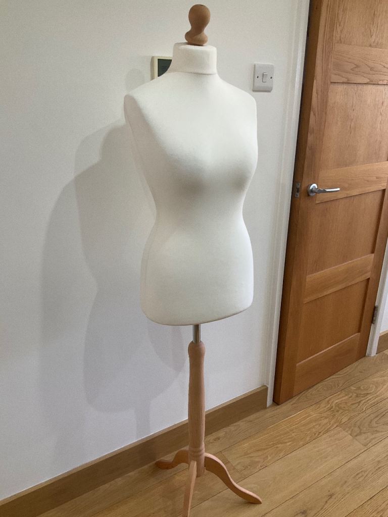 Dressmaker's Mannequin/ dummy with Wooden Stand, size 12/14. Excellent condition.