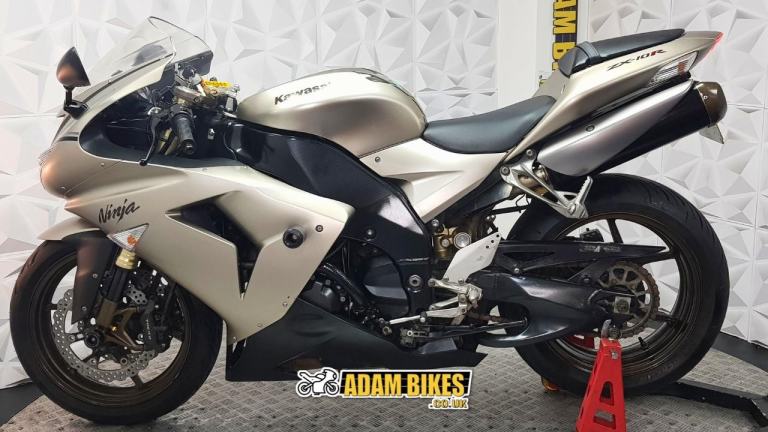 2006 Kawasaki ZX10R NINJA | *WARRANTY PROVIDED* 