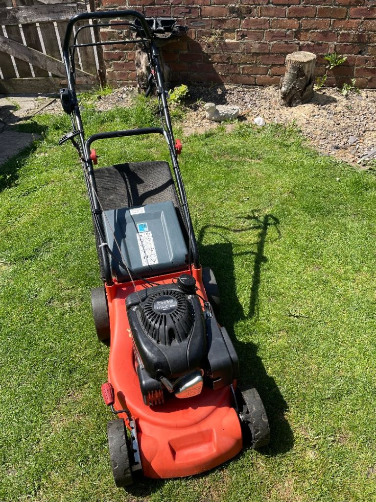 Petrol lawnmower 