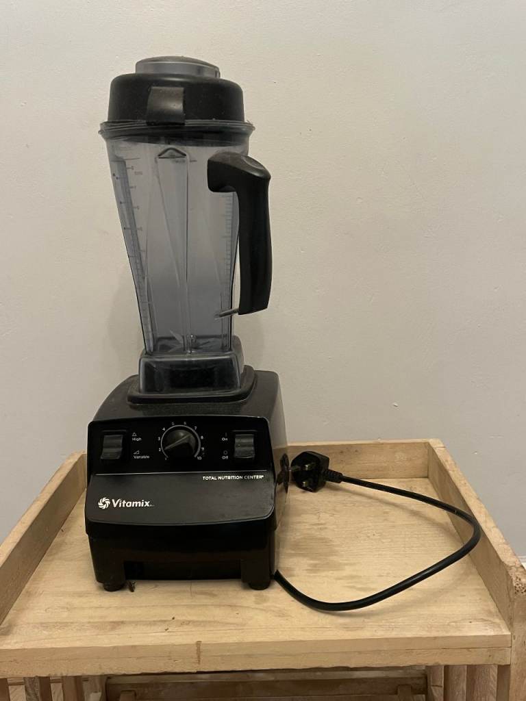 Vitamix Total Nutrition Center (TNC/5200) Blender – Professional