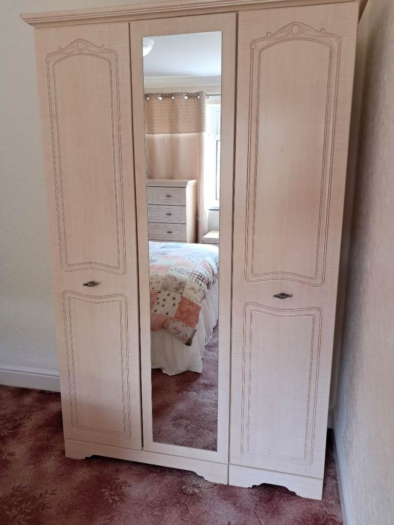 Wardrobe  