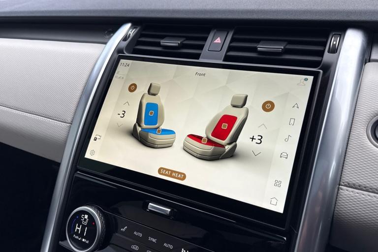 2024 Land Rover Discovery 3.0 D300 Dynamic HSE 5dr SUV DIESEL Automatic