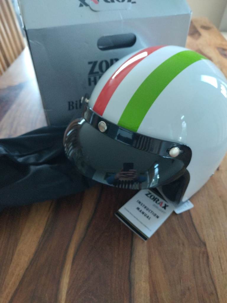 Helmet, brand new. Motorcycle /scooter