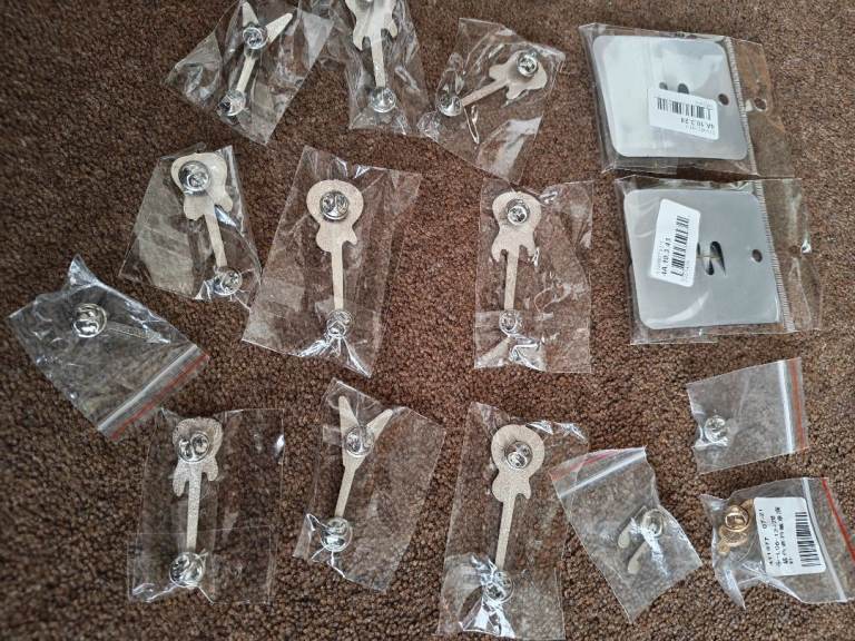 New mixed guitars and musical notes, badges, pins, brooches. 