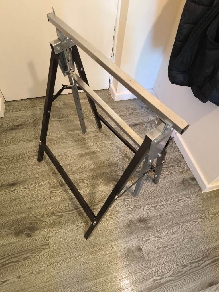 Hight adjustable Metal Stand