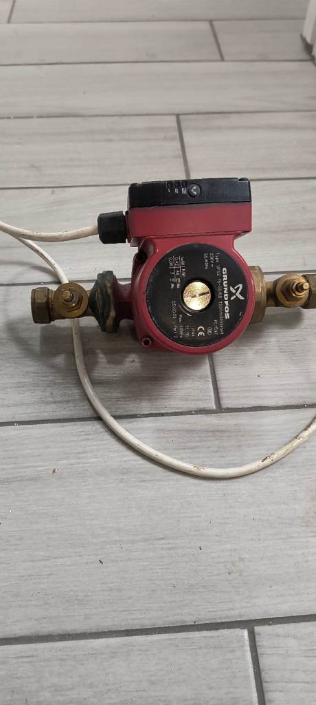 Grundfos central heating pump 