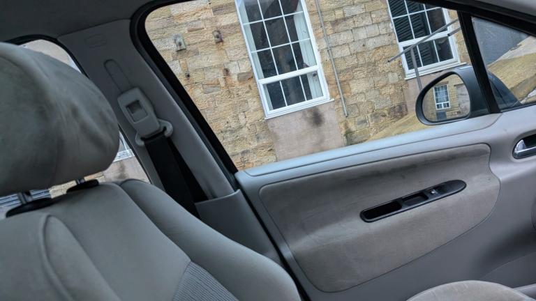 2007 Peugeot 207 1.6 HDi 110 SE 5dr HATCHBACK Diesel Manual