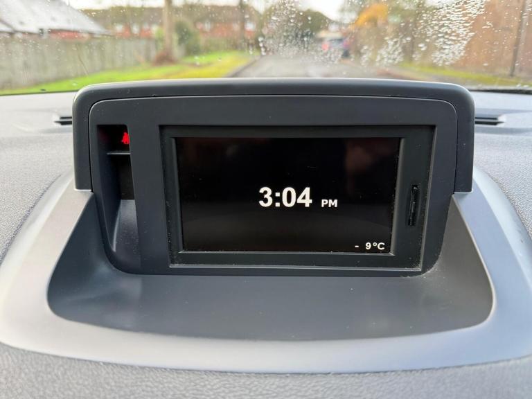 2011 Renault Megane 1.6 16V Dynamique TomTom Euro 5 3dr COUPE Petrol Manual