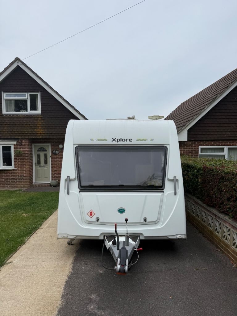 Elldis Xplore 586