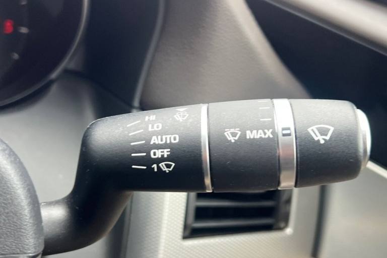 2018 Jaguar XF 2.0d Prestige Saloon 4dr Diesel Auto Euro 6 (s/s) (180 ps) Rear Parking Aid Saloon...