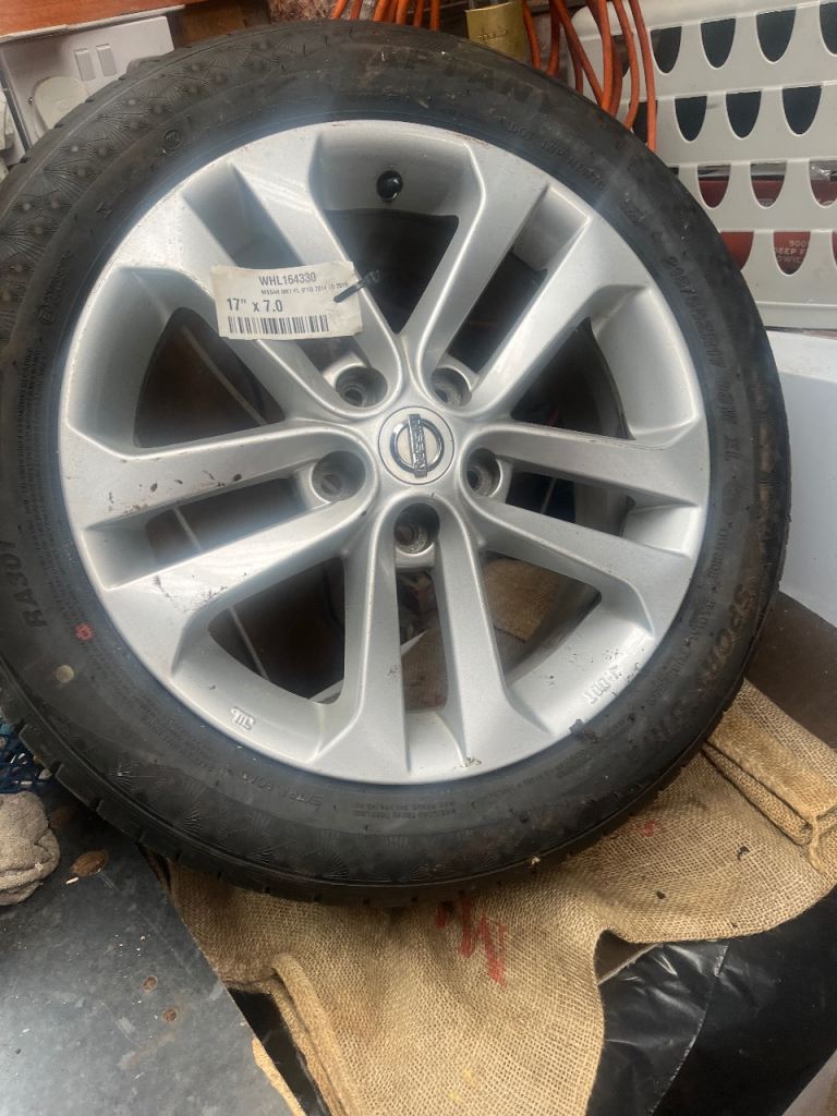 Nisan wheel on new tyrei