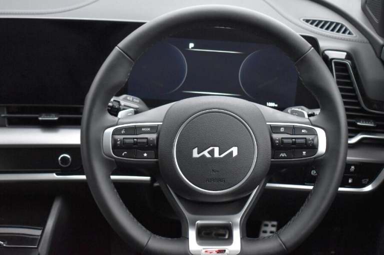 2025 Kia Sportage 1.6T Plug In Hybrid Gt Line S Suv 5dr Petrol Auto Awd Euro 6 (s/s) (241 Bhp EST...