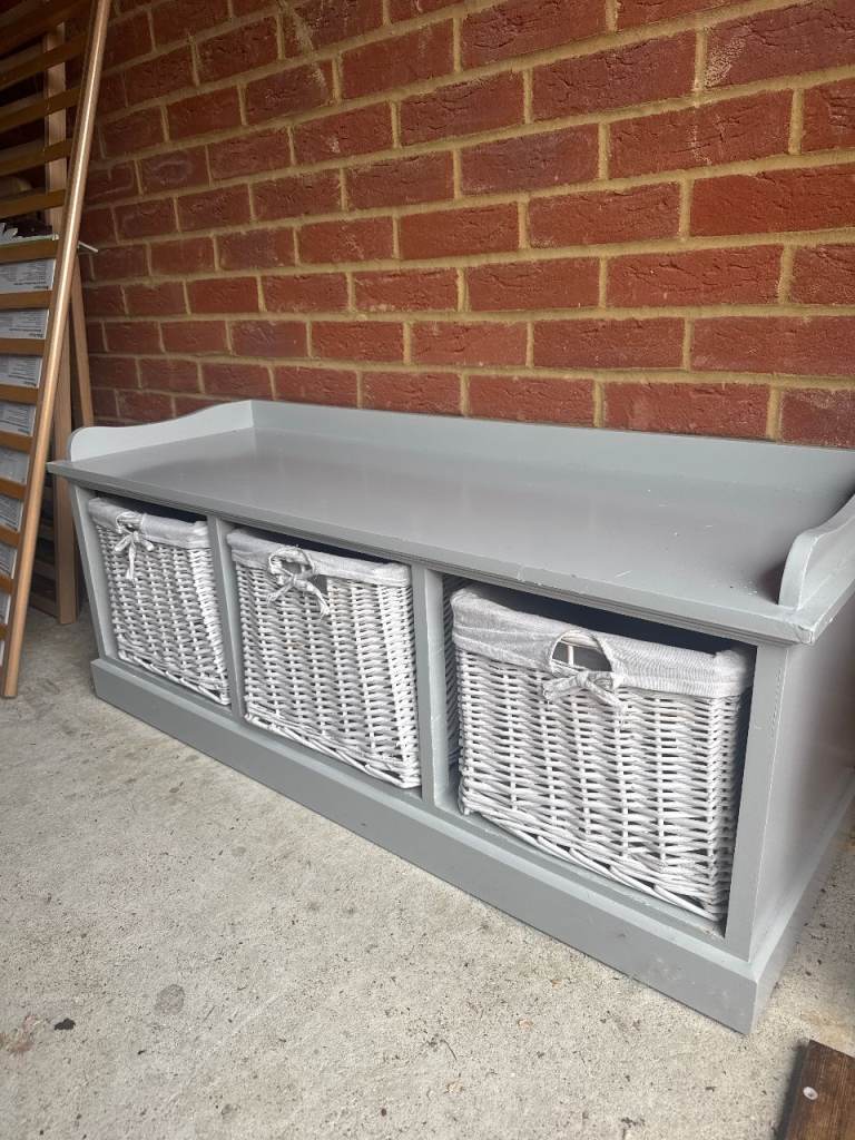 Grey Storage Bench with 3 Wicker Baskets