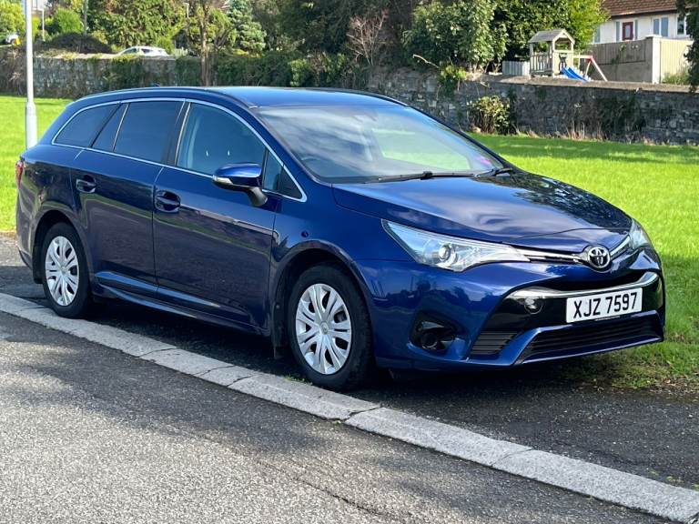 OCT 2015 TOYOTA AVENSIS 1.6 D-4D.ONE OWNER,FULL SERVICE HISTORY.FULL MOT.£20 TAX
