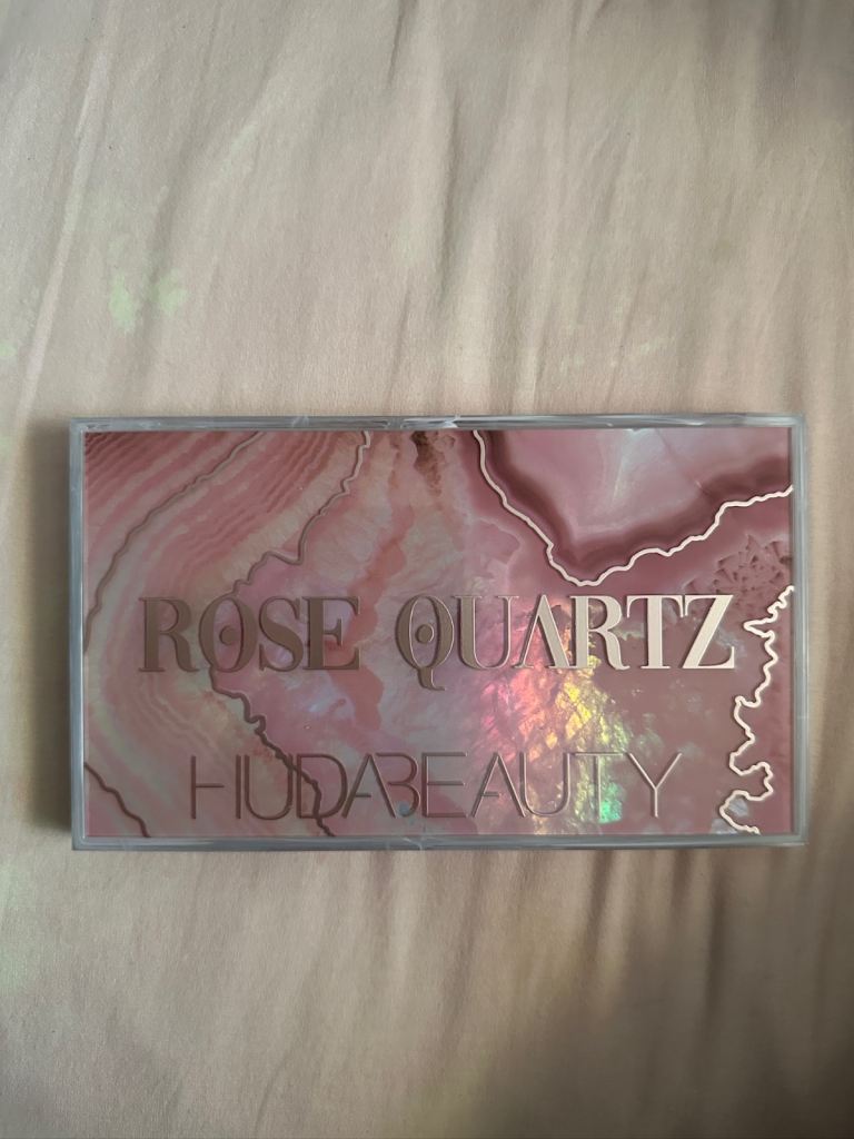 Huda beauty rose quarts palette 